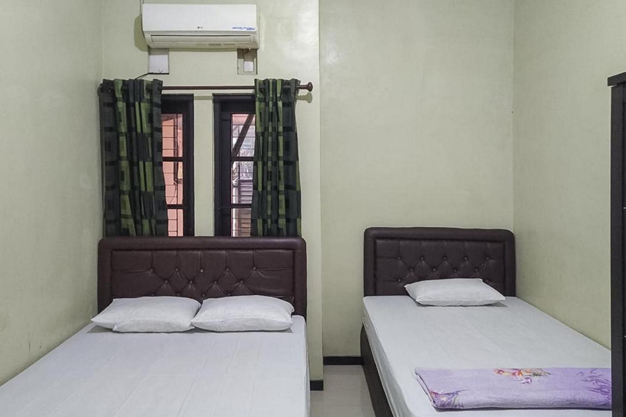 Baitussafar UMMI 1 Syariah Hotel Malang Bagian luar foto