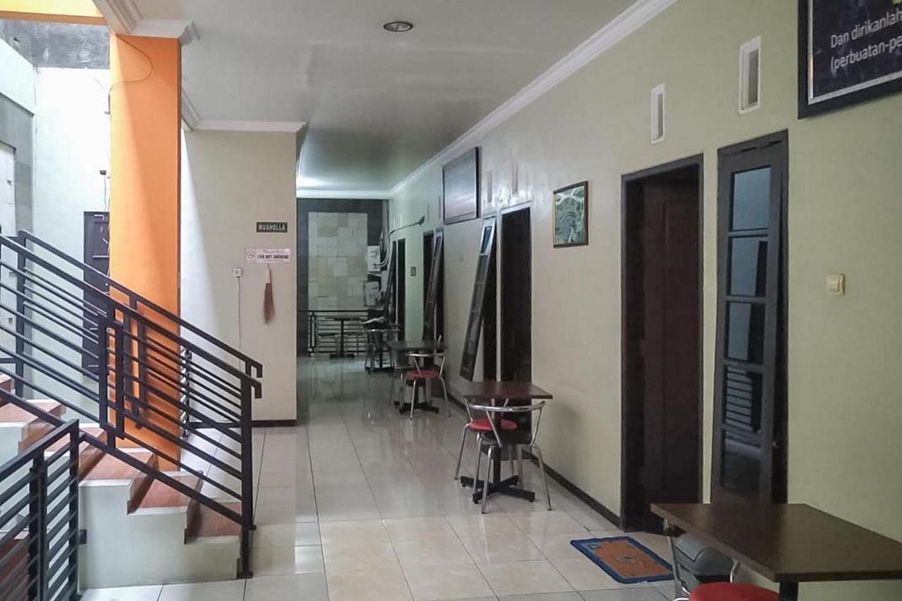 Baitussafar UMMI 1 Syariah Hotel Malang Bagian luar foto